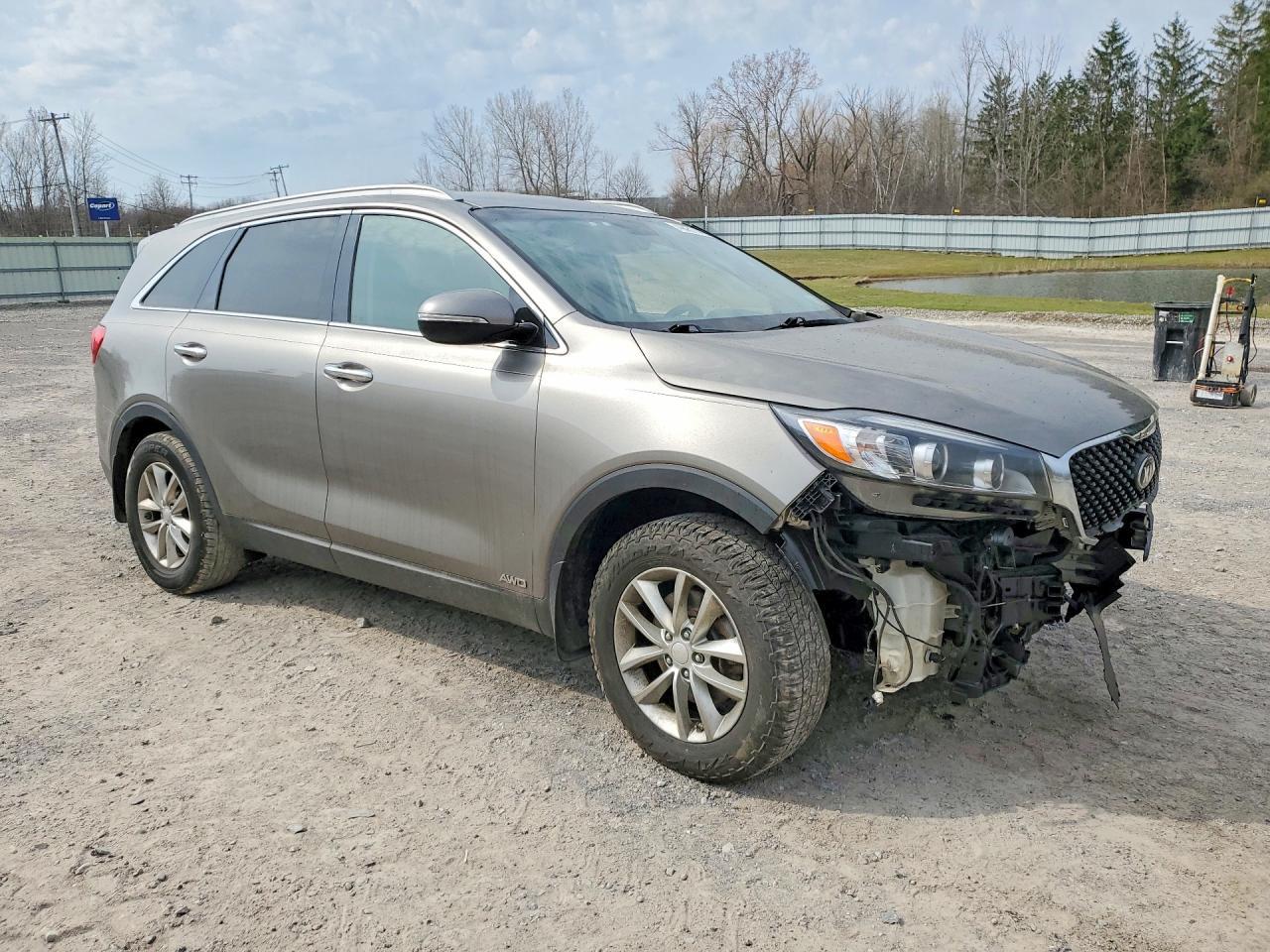 2016 KIA SORENTO