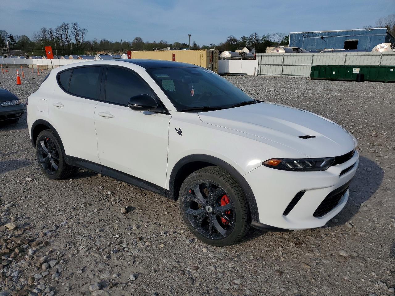 2023 DODGE Hornet