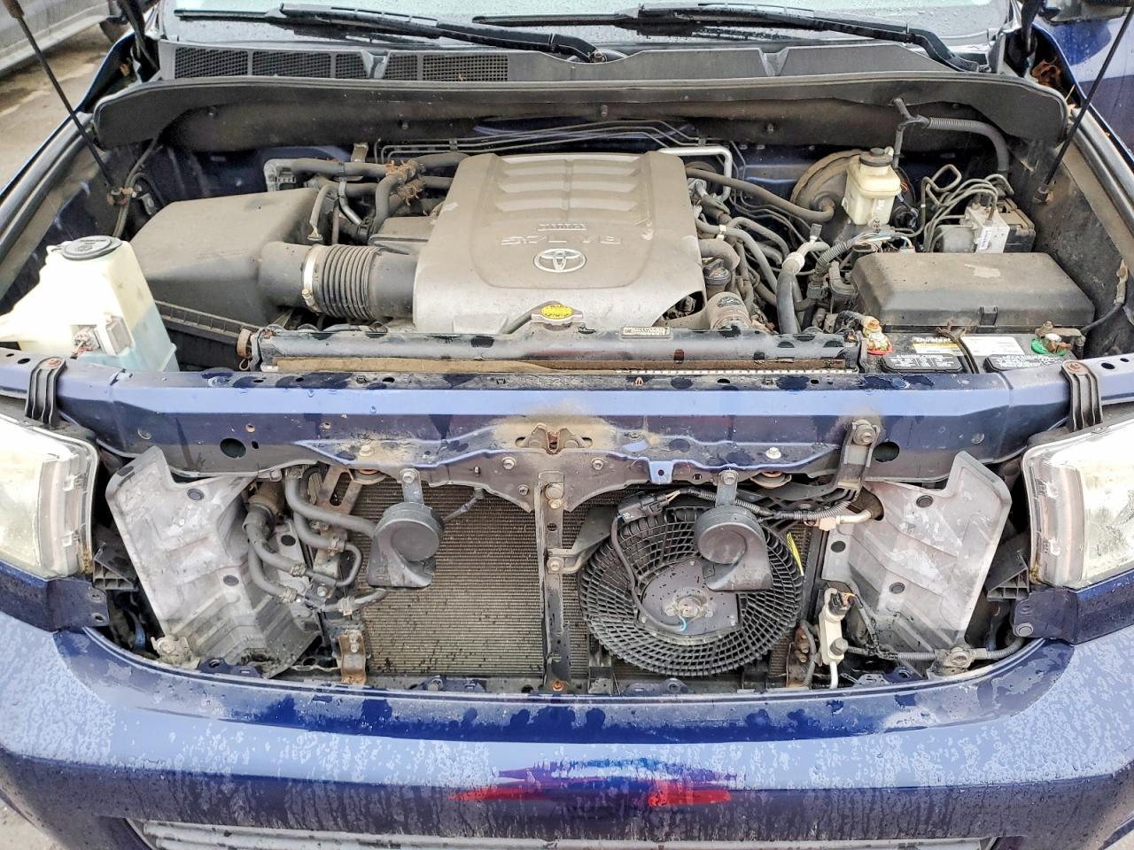 2010 TOYOTA Sequoia