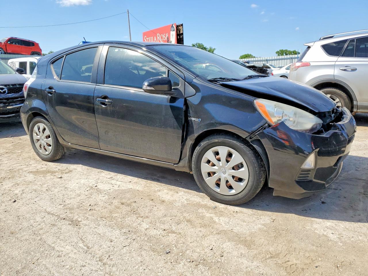 2013 TOYOTA Prius c