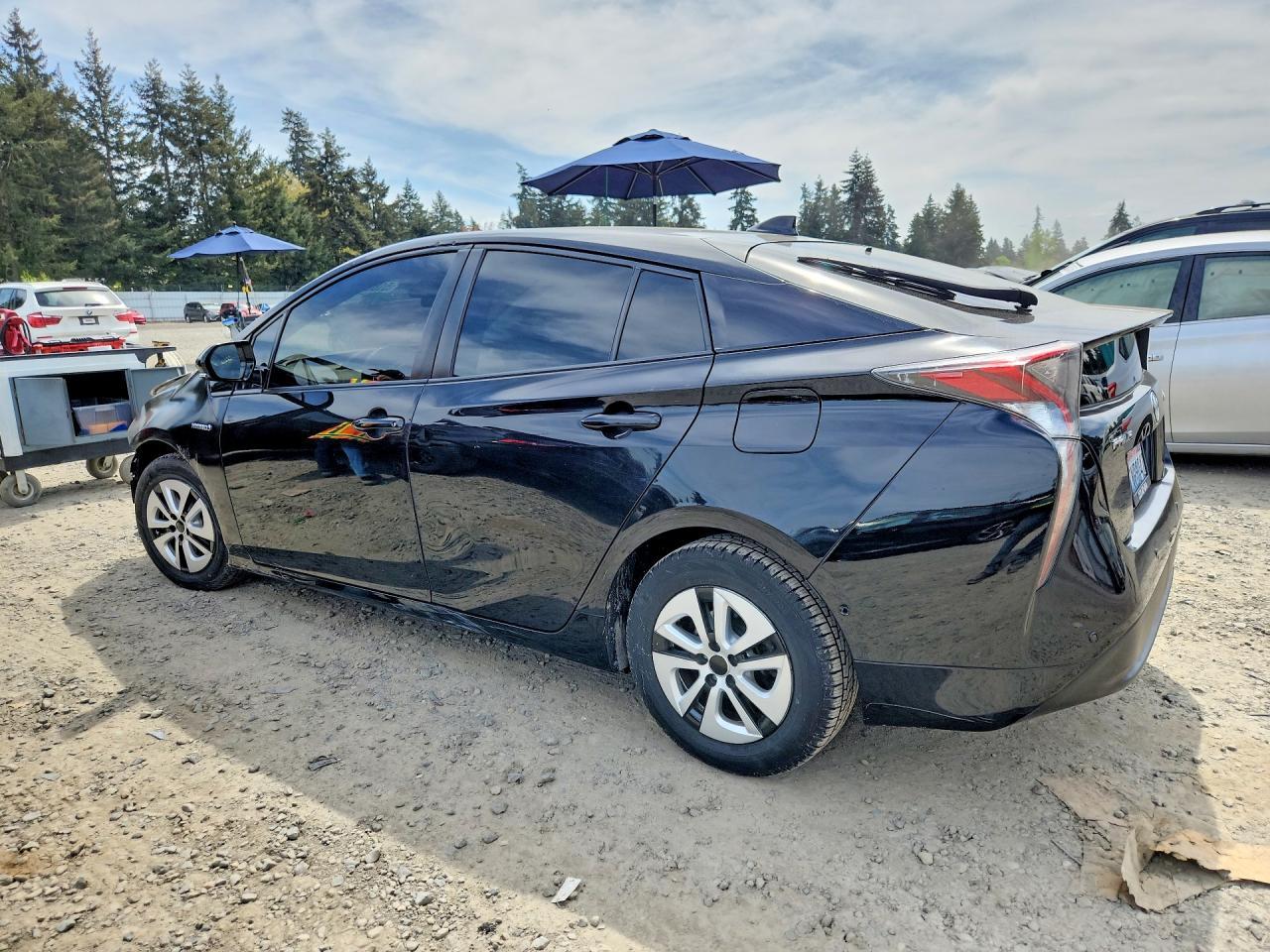 2017 TOYOTA PRIUS