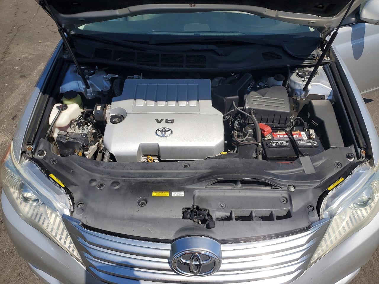 2011 TOYOTA Avalon