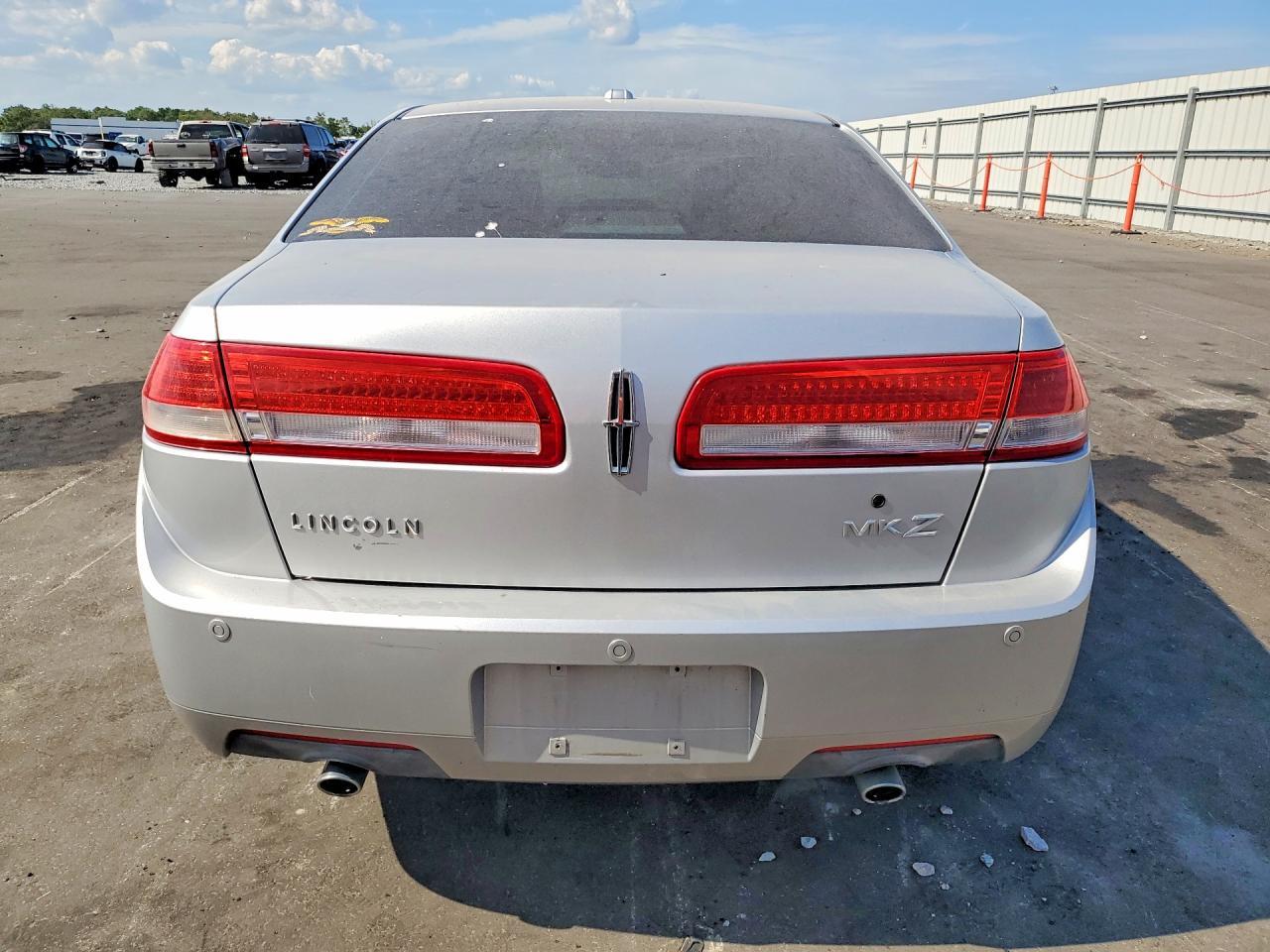 2012 LINCOLN MKZ