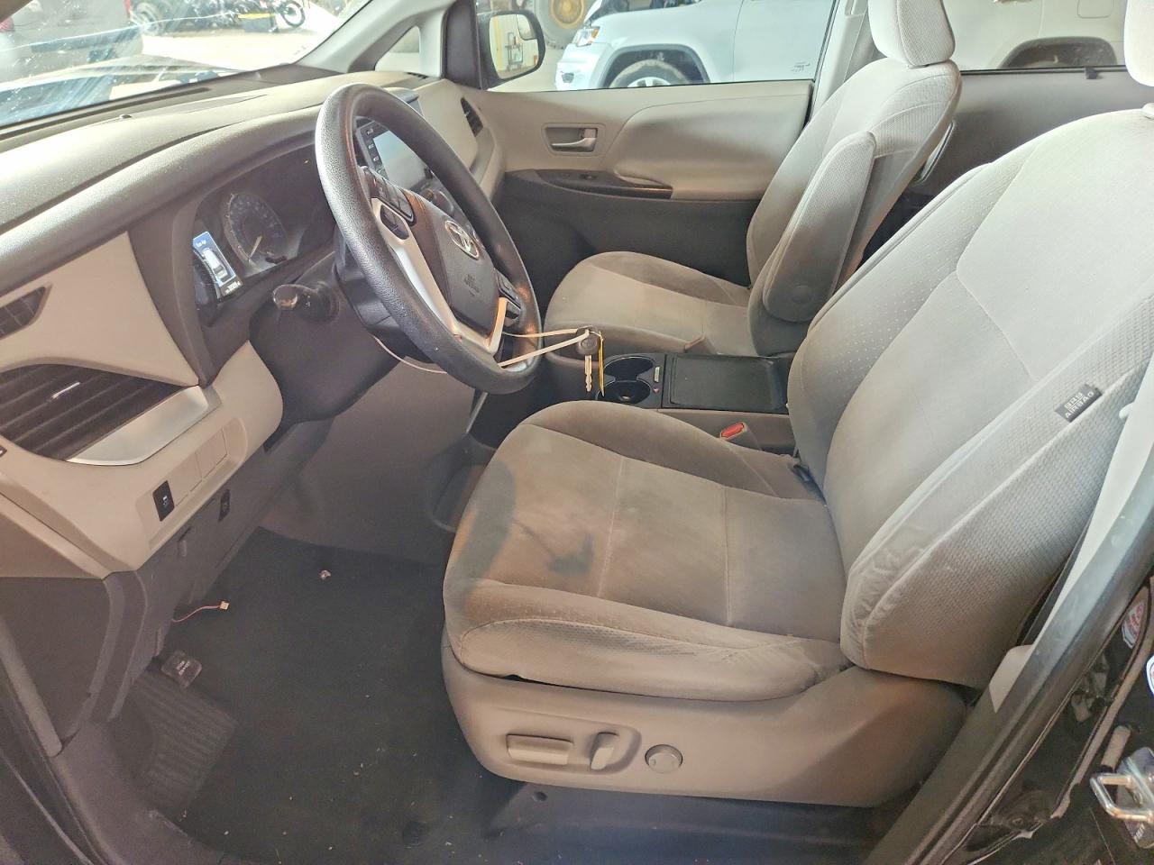 2019 TOYOTA SIENNA