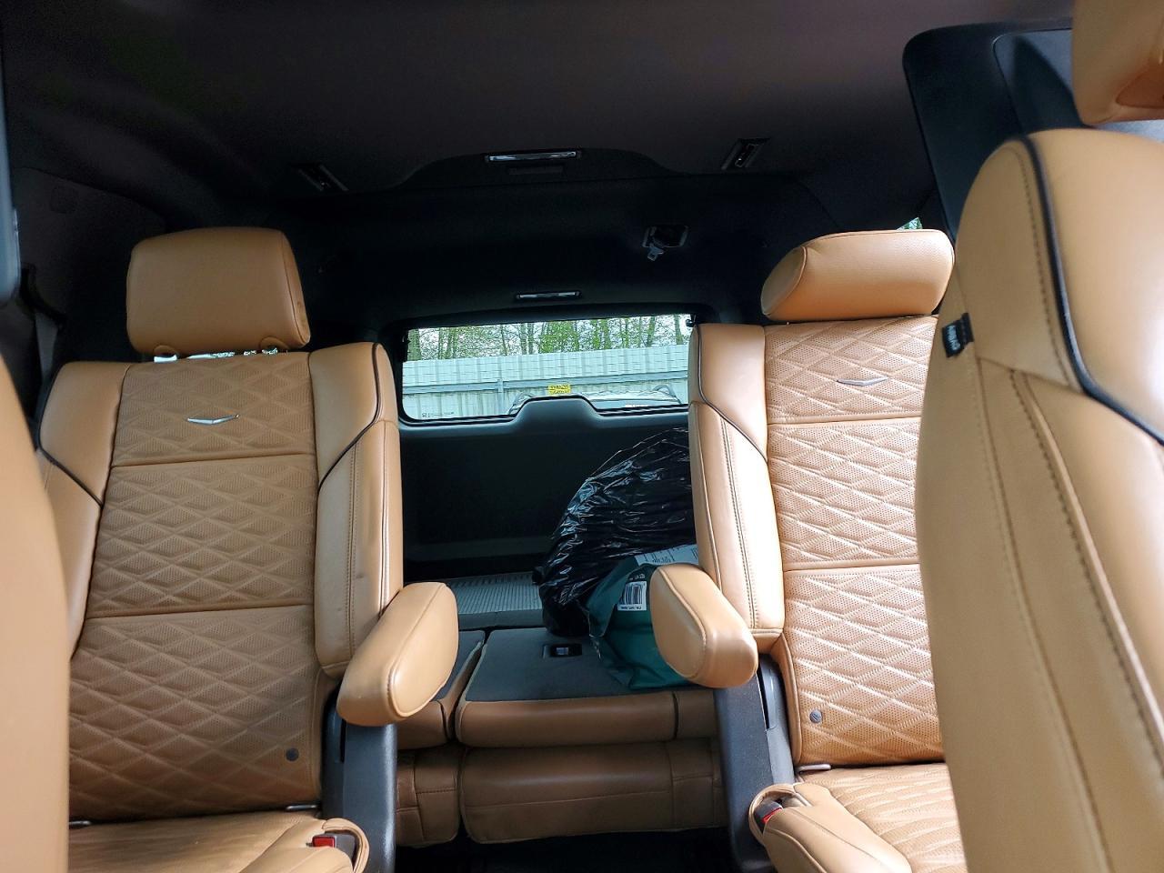 2021 CADILLAC Escalade ESV