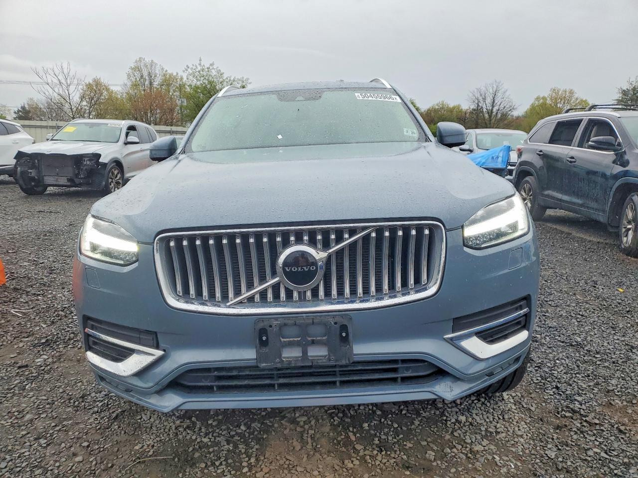 2021 VOLVO XC90