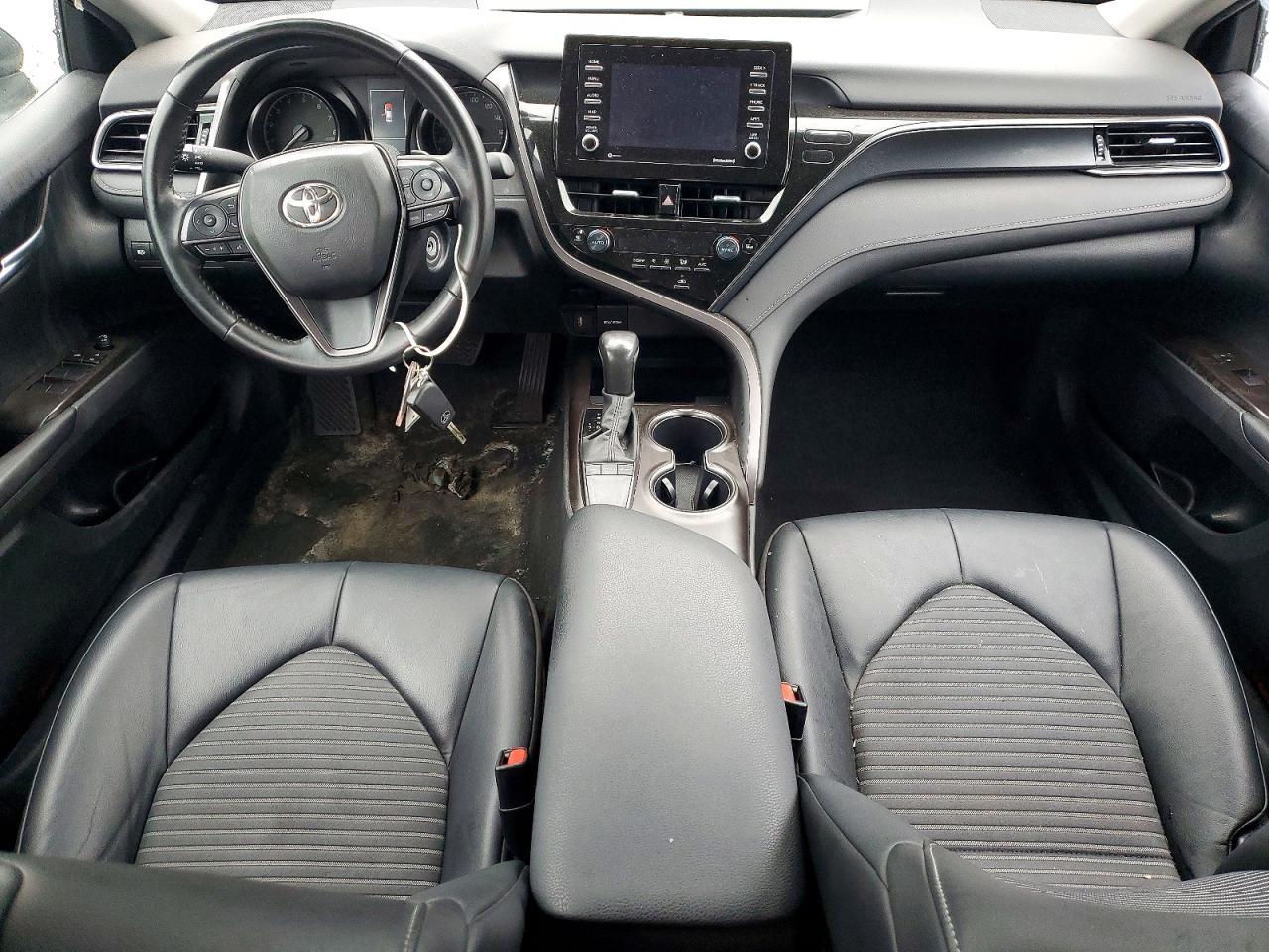 2024 TOYOTA CAMRY