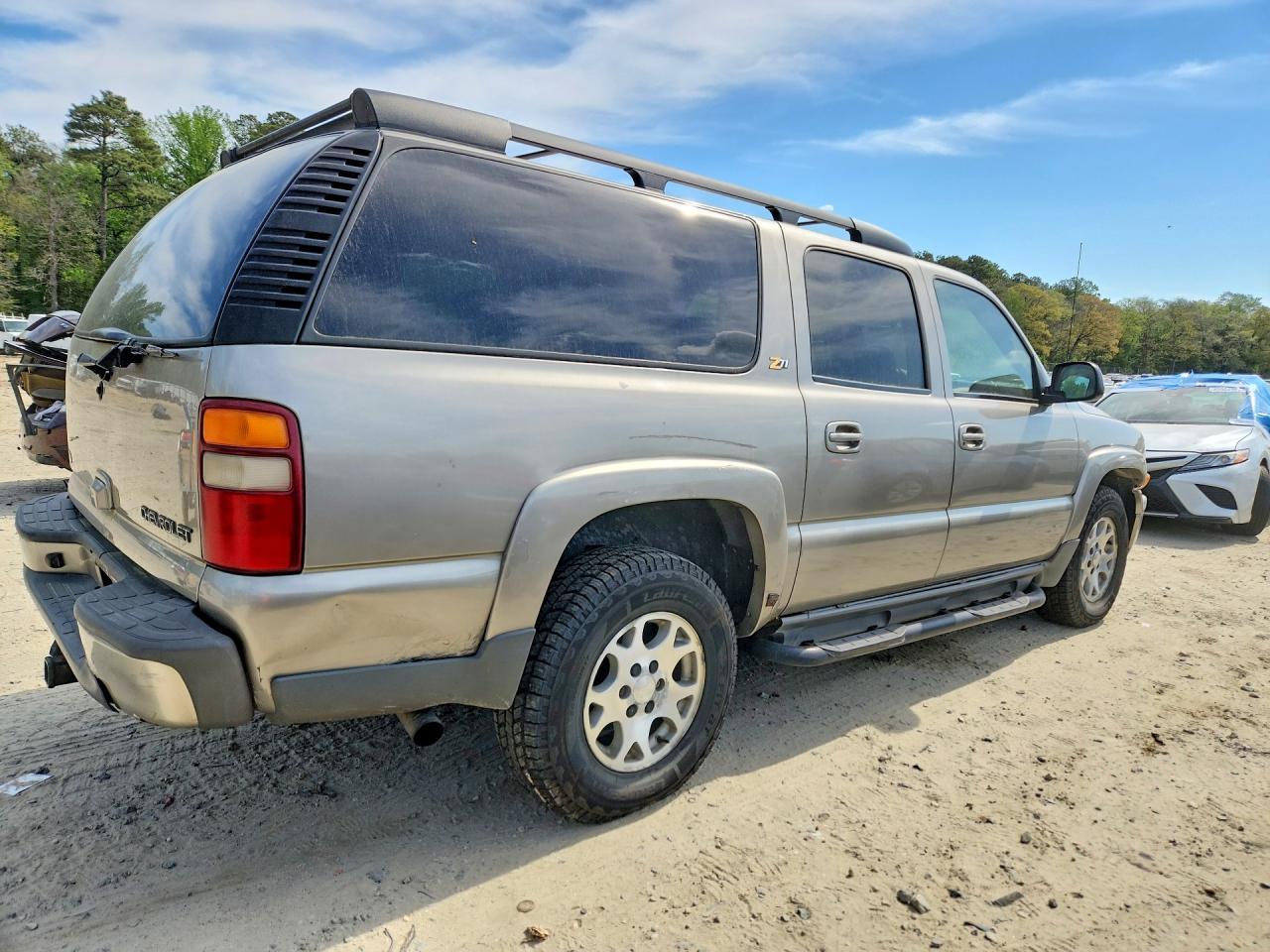 2003 CHEVROLET Suburban