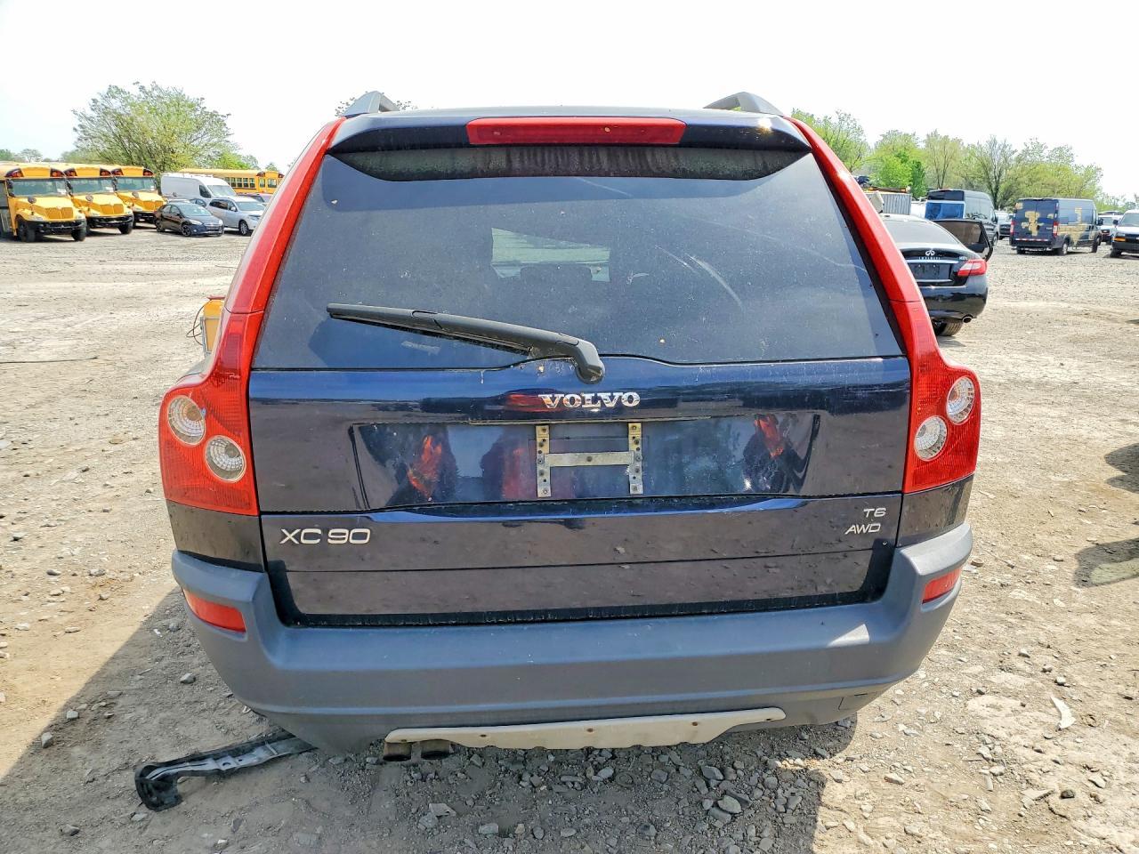2005 VOLVO XC90