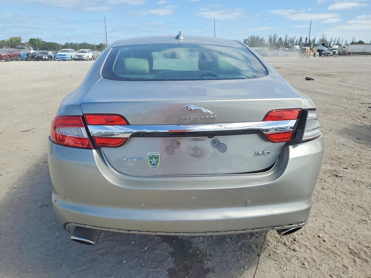 2013 JAGUAR XF