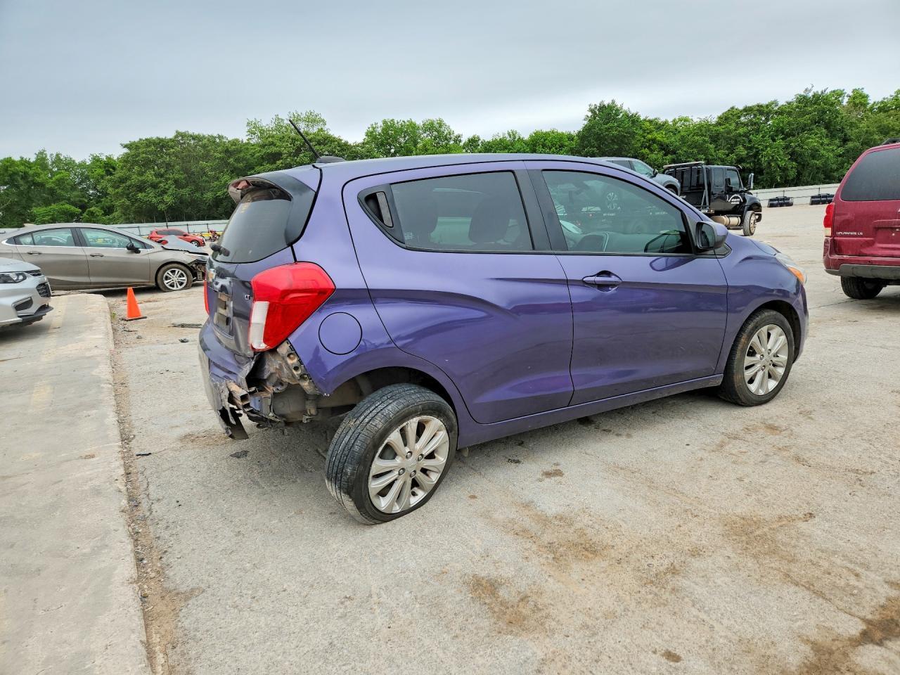 2017 CHEVROLET Spark