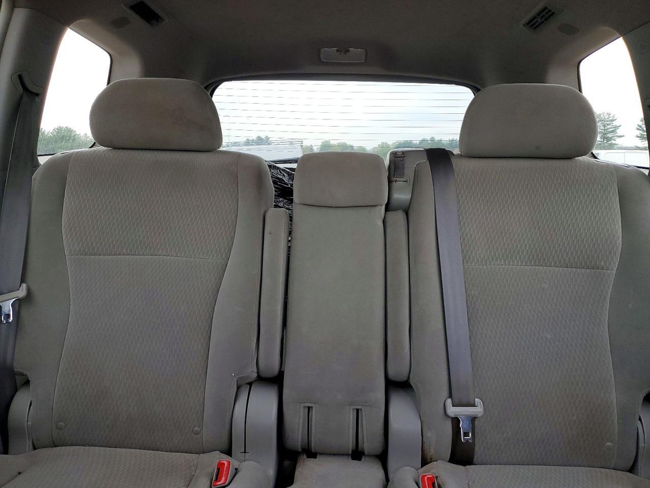 2010 TOYOTA HIGHLANDER