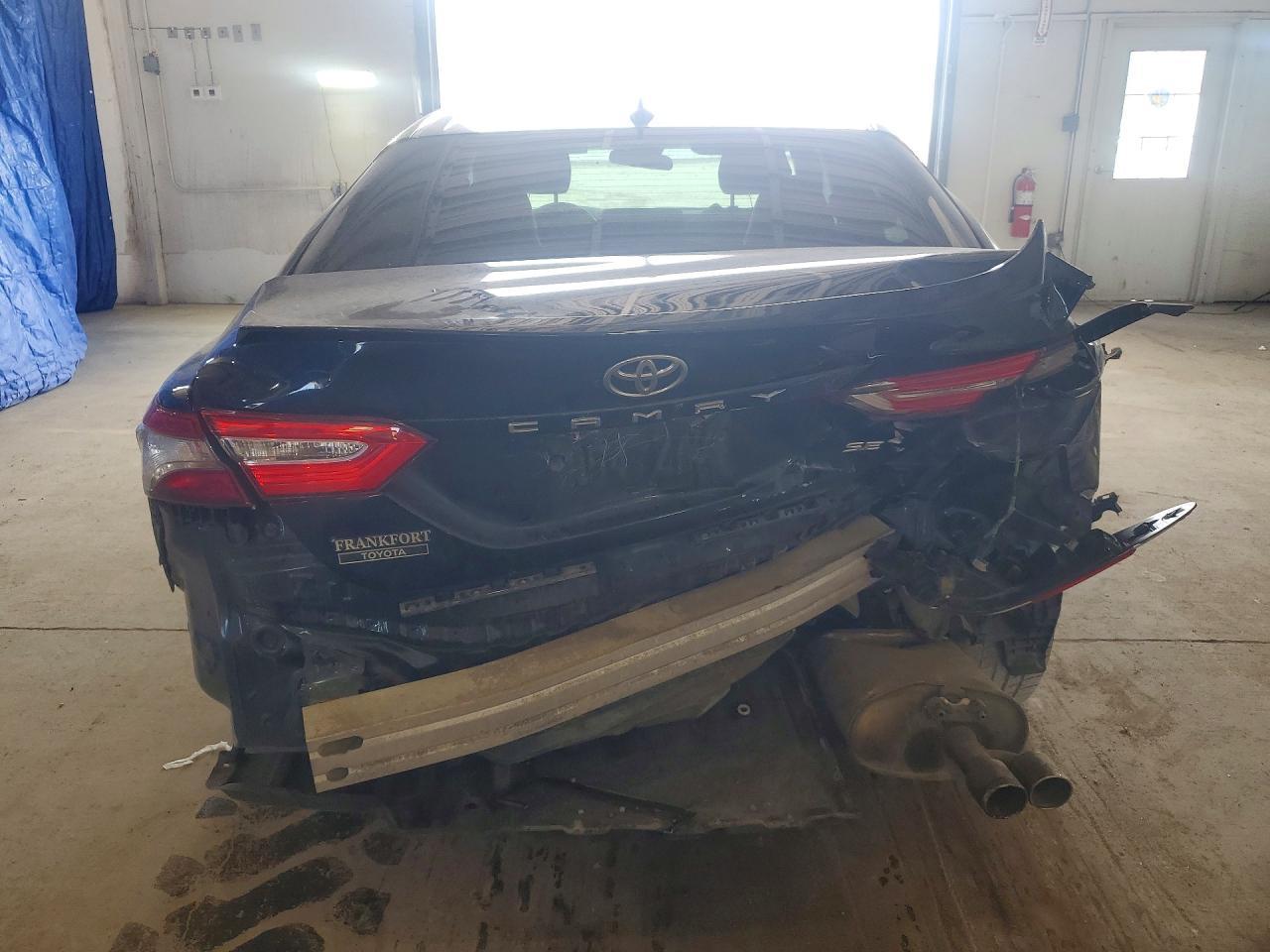 2019 TOYOTA CAMRY