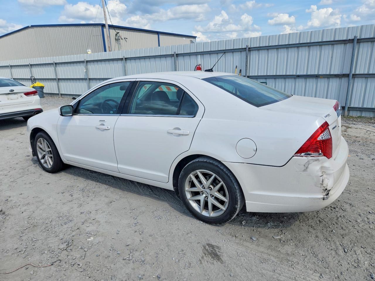 2011 FORD FUSION