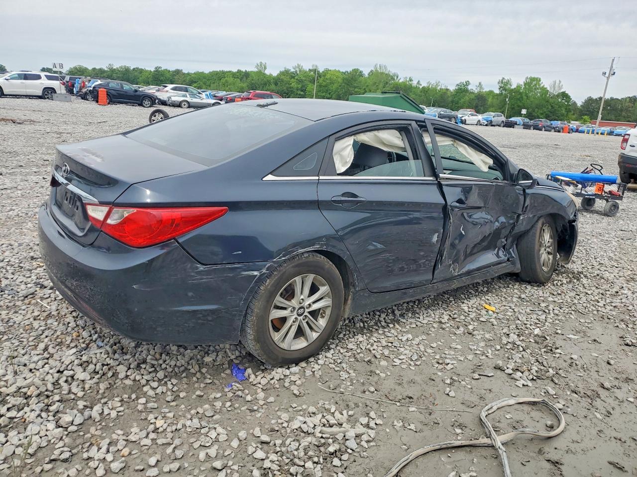 2011 HYUNDAI SONATA