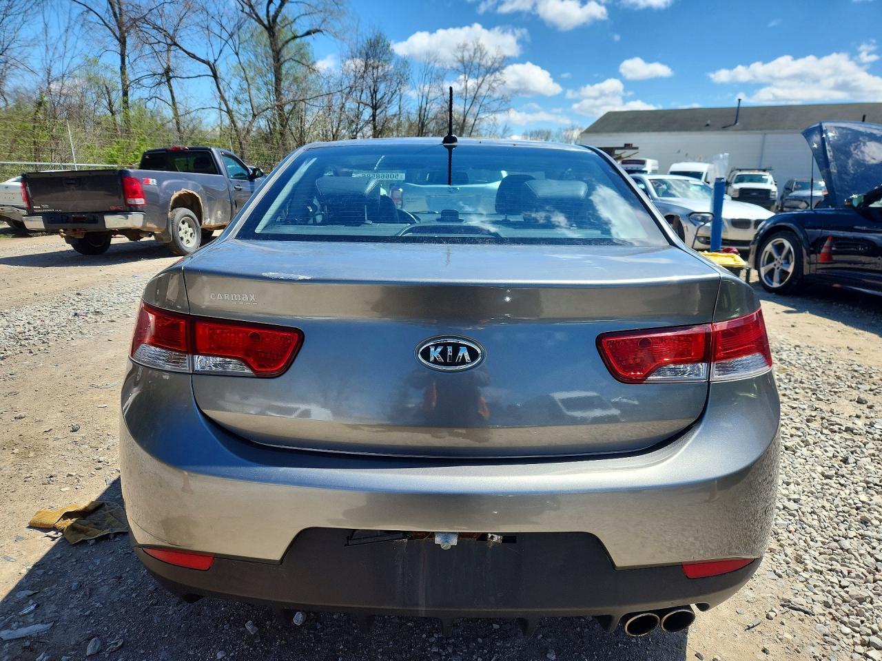 2010 KIA FORTE