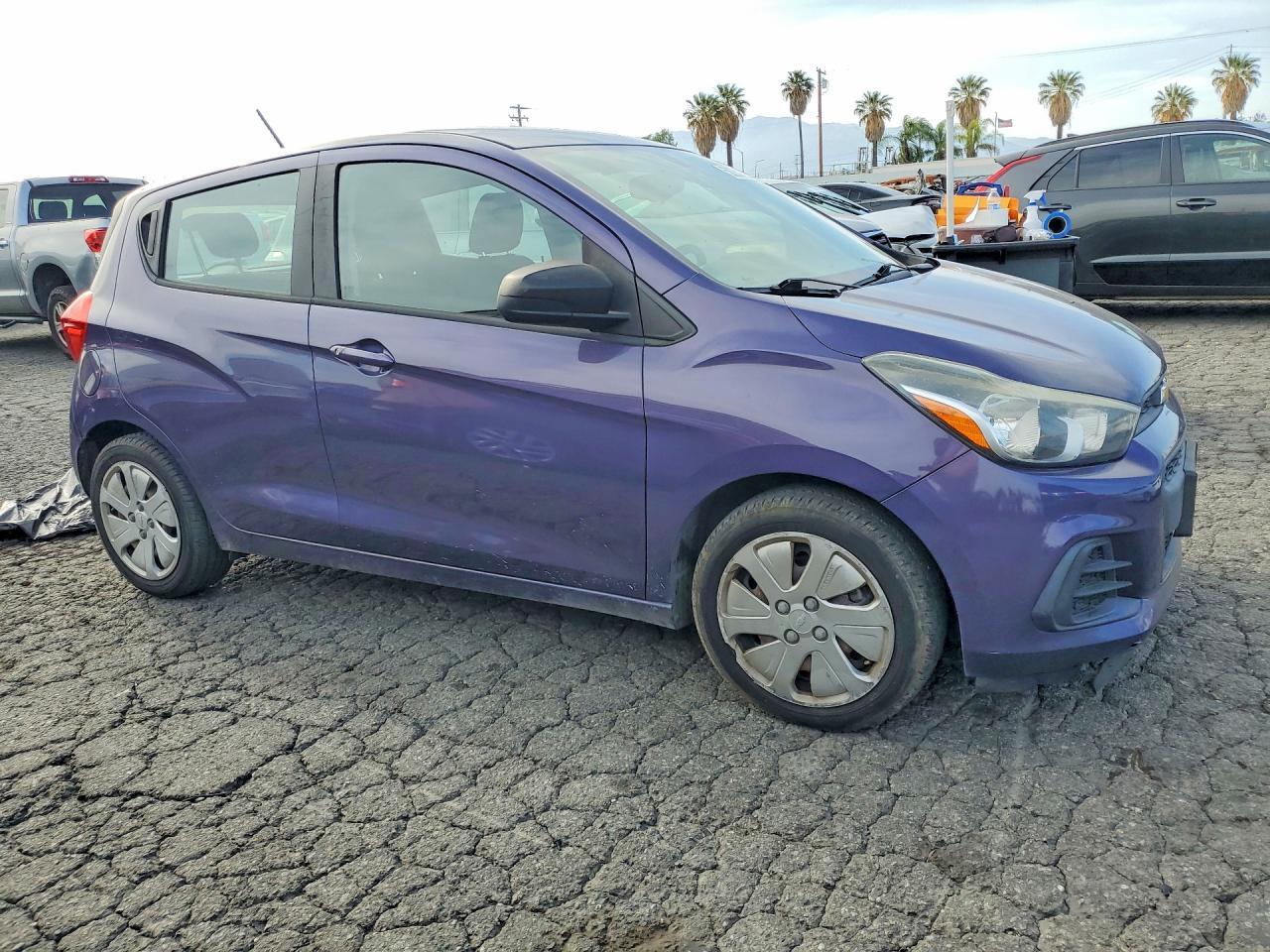 2017 CHEVROLET Spark