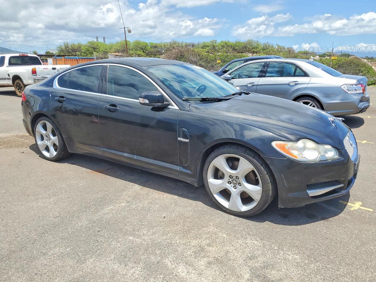 2009 JAGUAR XF