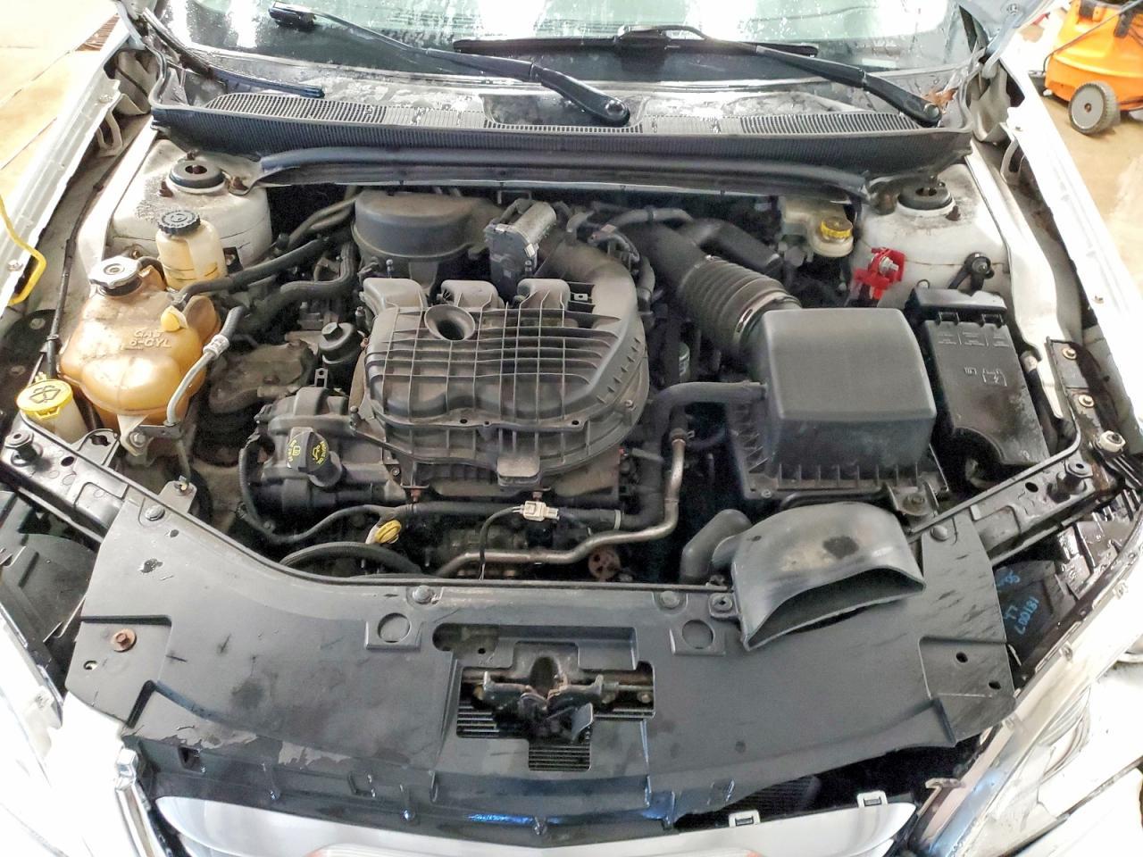 2013 CHRYSLER 200
