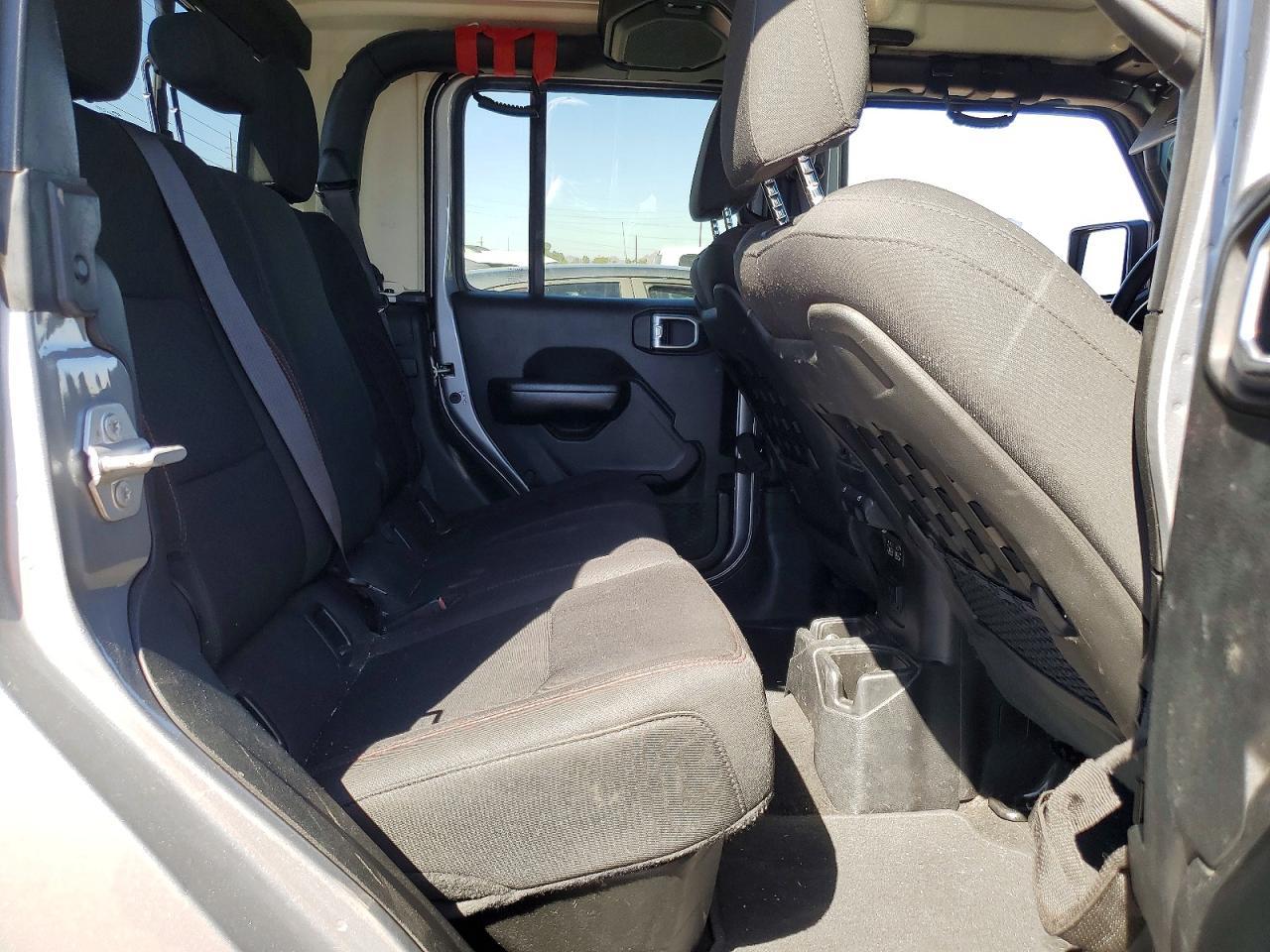 2020 JEEP Gladiator