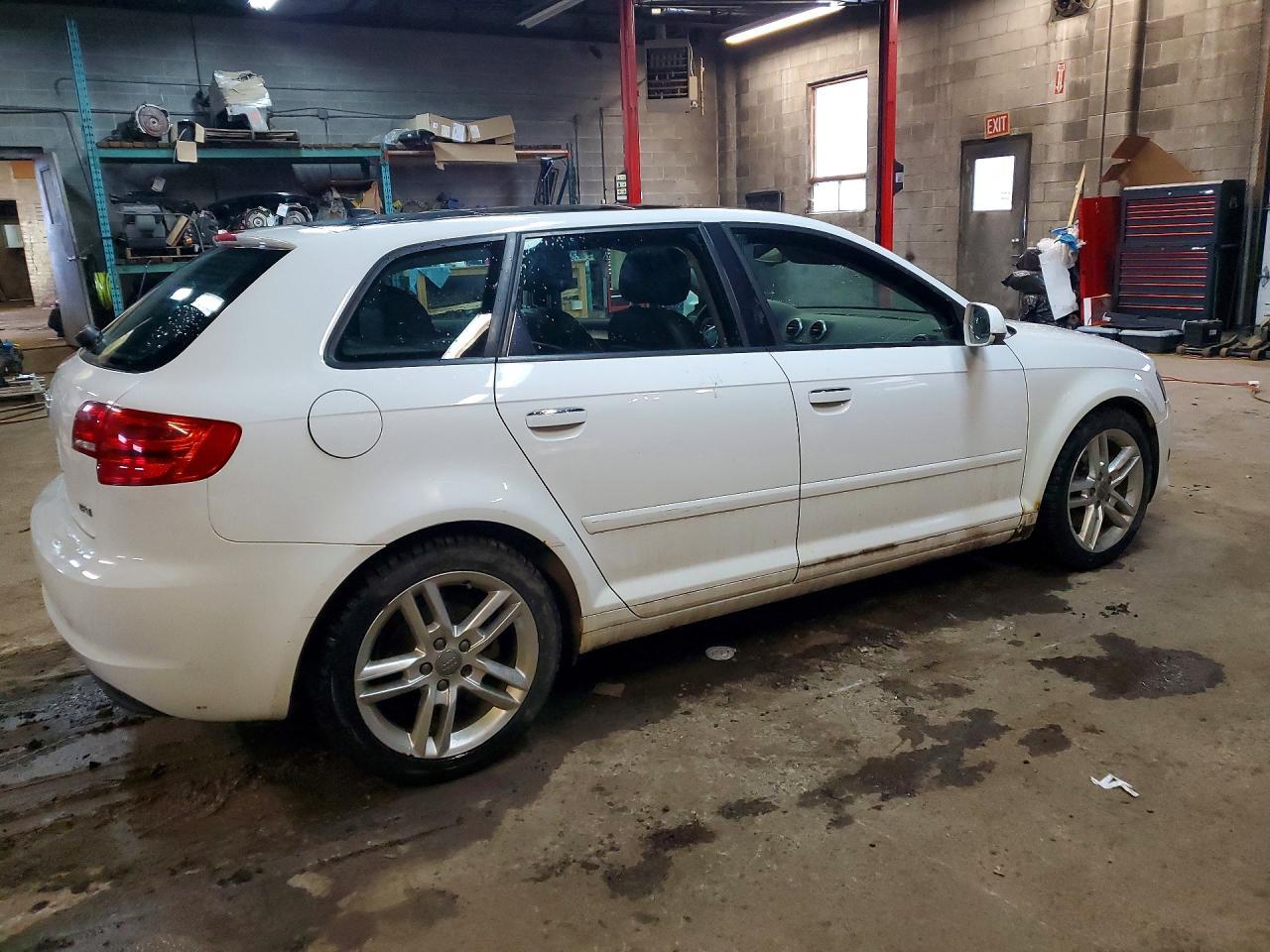 2012 AUDI A3
