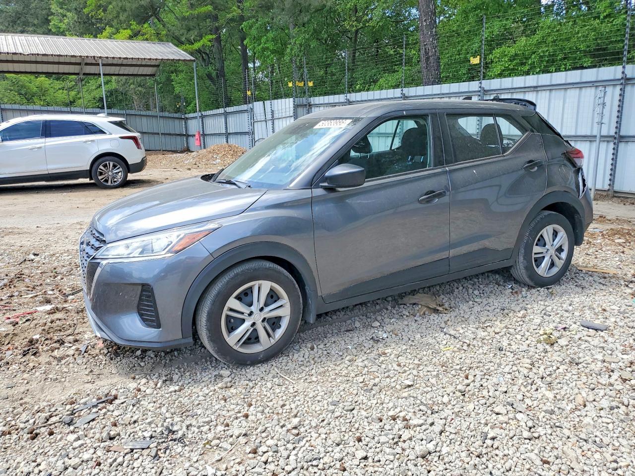 2024 NISSAN KICKS