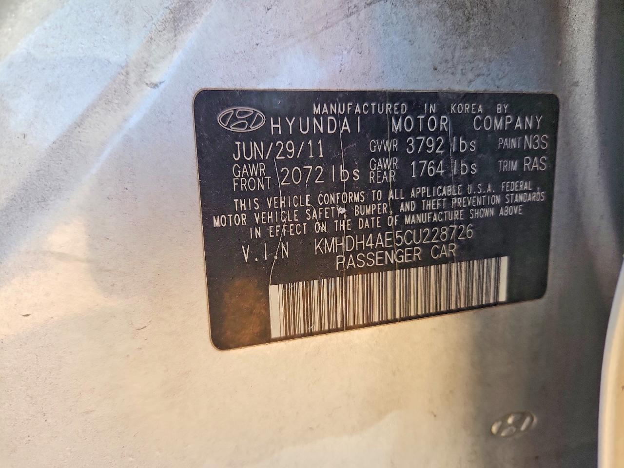 2012 HYUNDAI ELANTRA