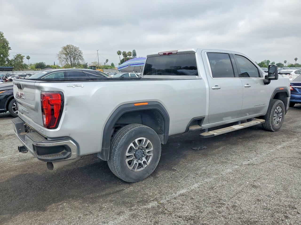 2023 GMC Sierra