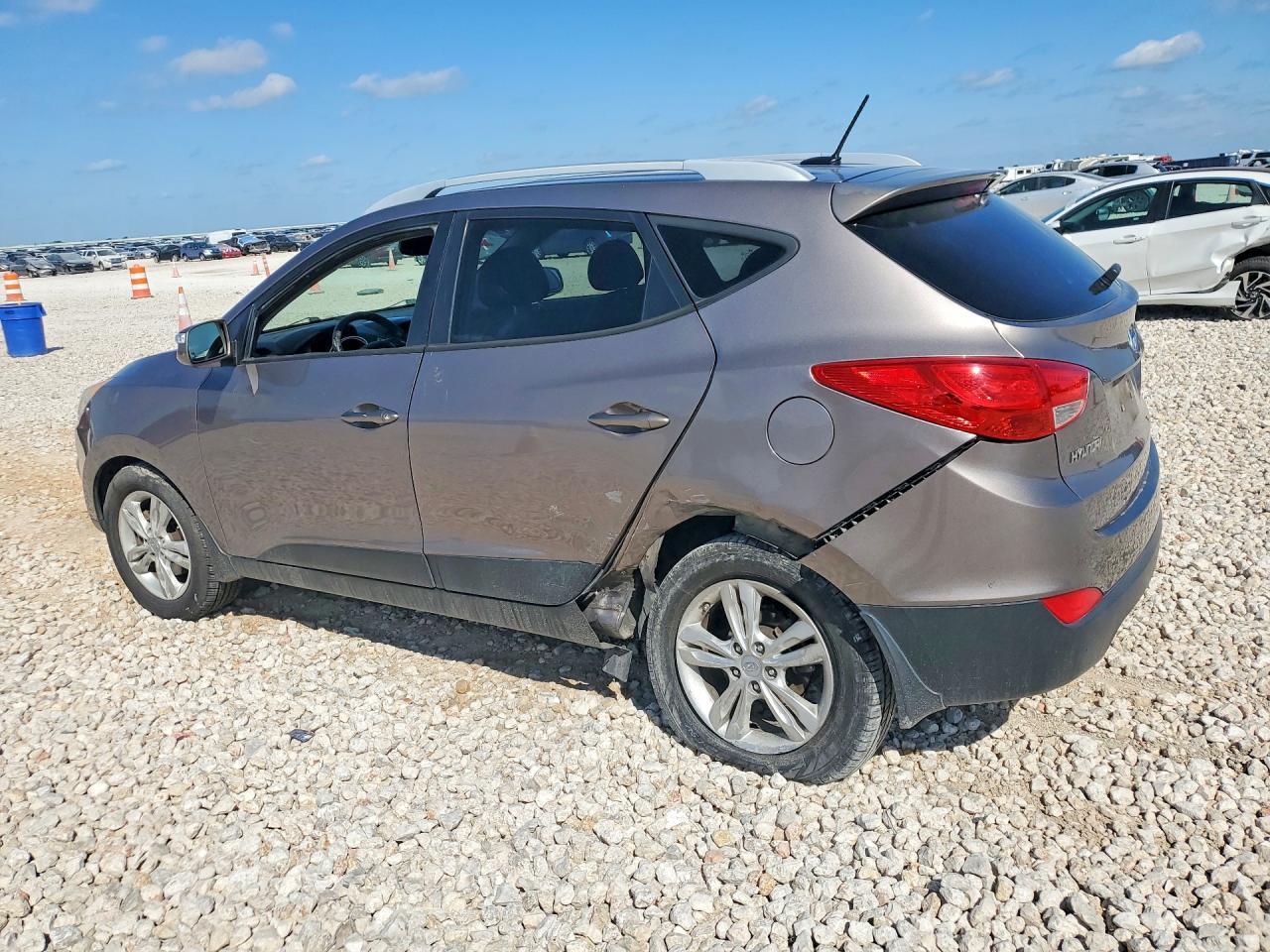 2012 HYUNDAI TUCSON