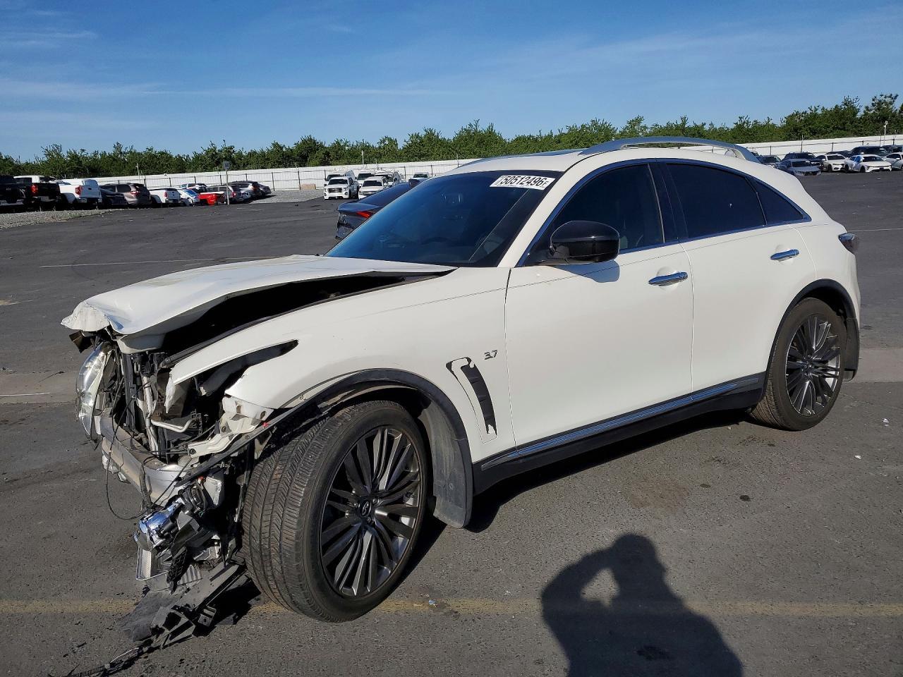 2017 INFINITI QX70