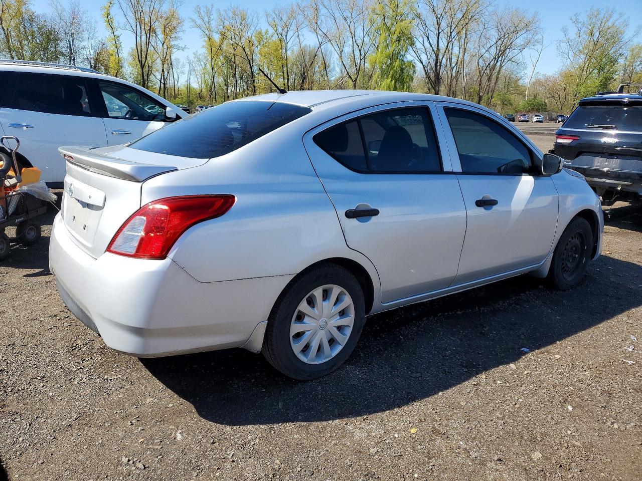2018 NISSAN VERSA