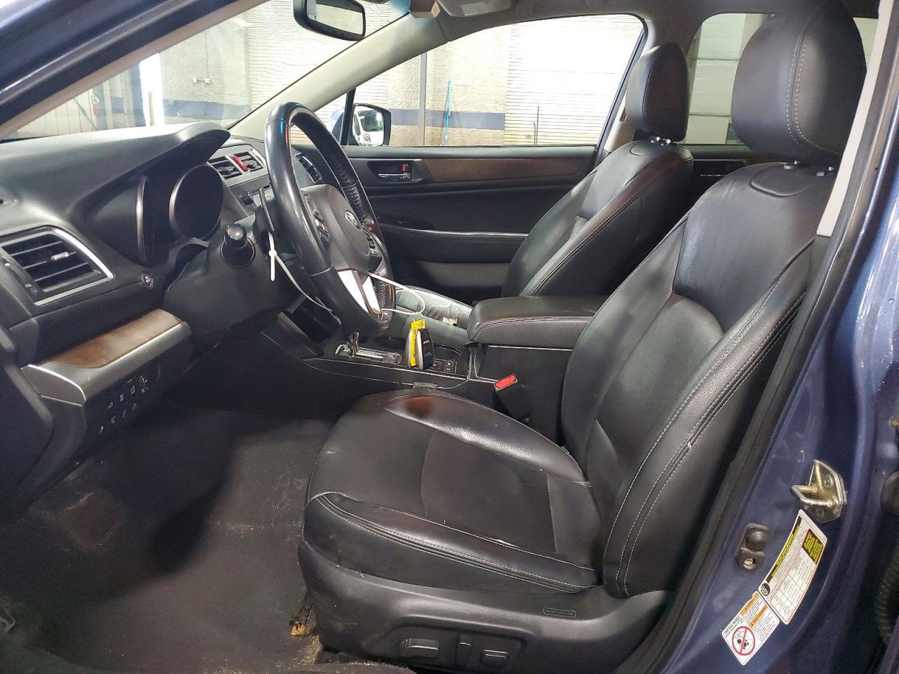 2016 SUBARU Outback