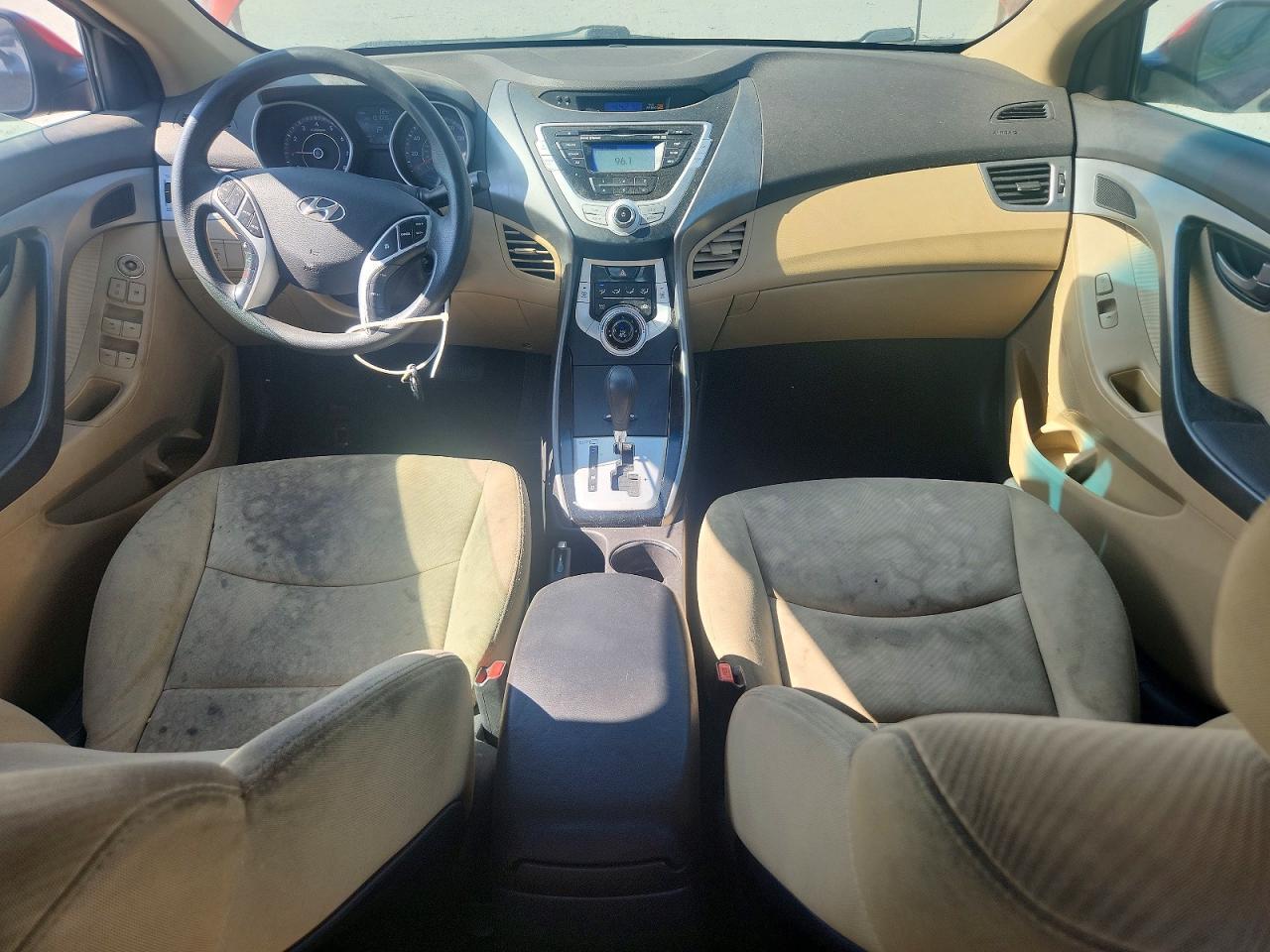2012 HYUNDAI ELANTRA