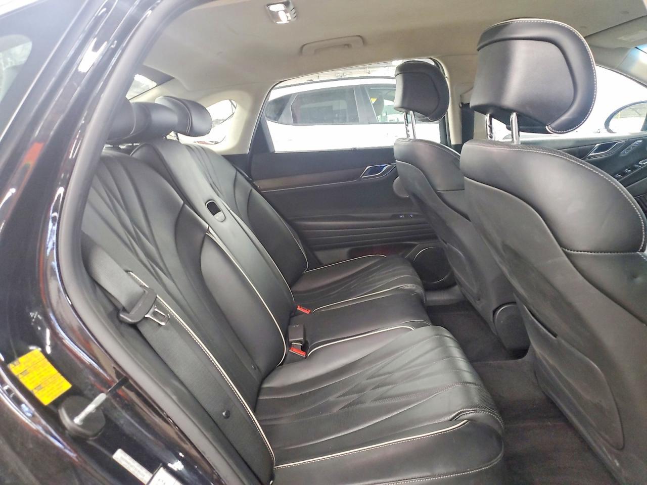 2023 GENESIS G80
