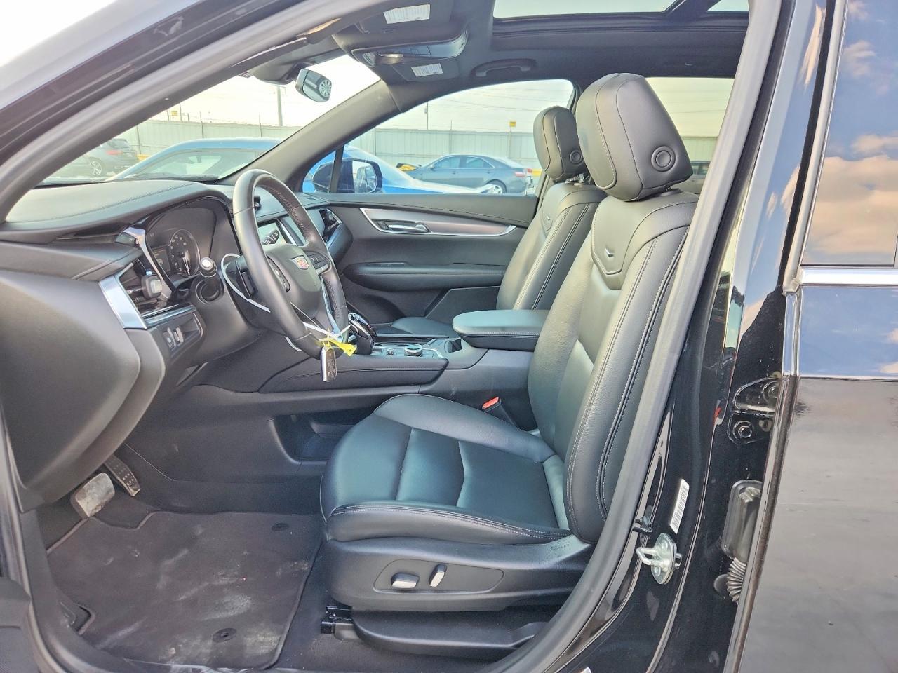2024 CADILLAC XT6