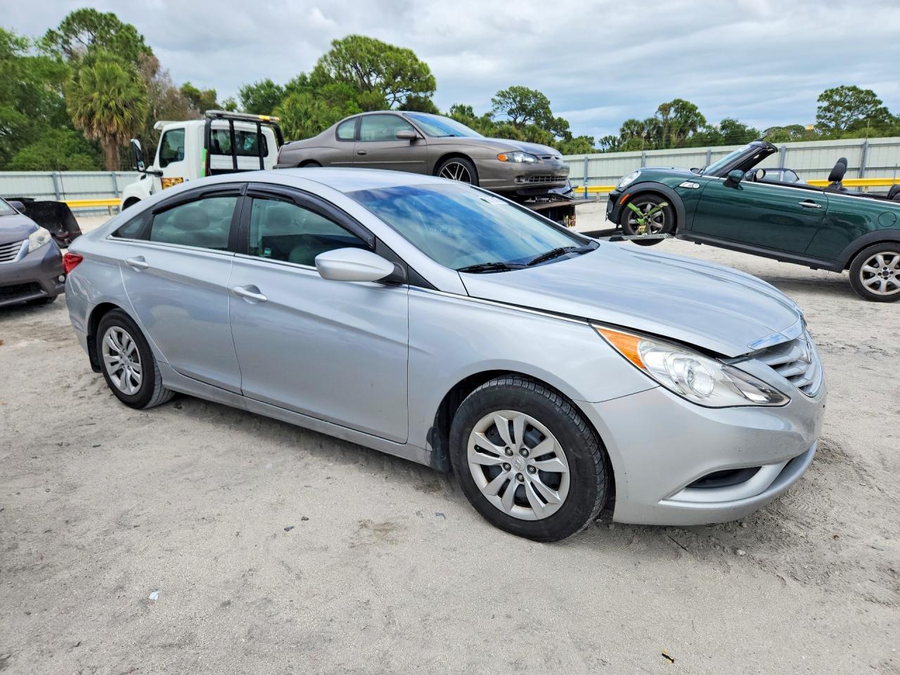 2012 HYUNDAI SONATA