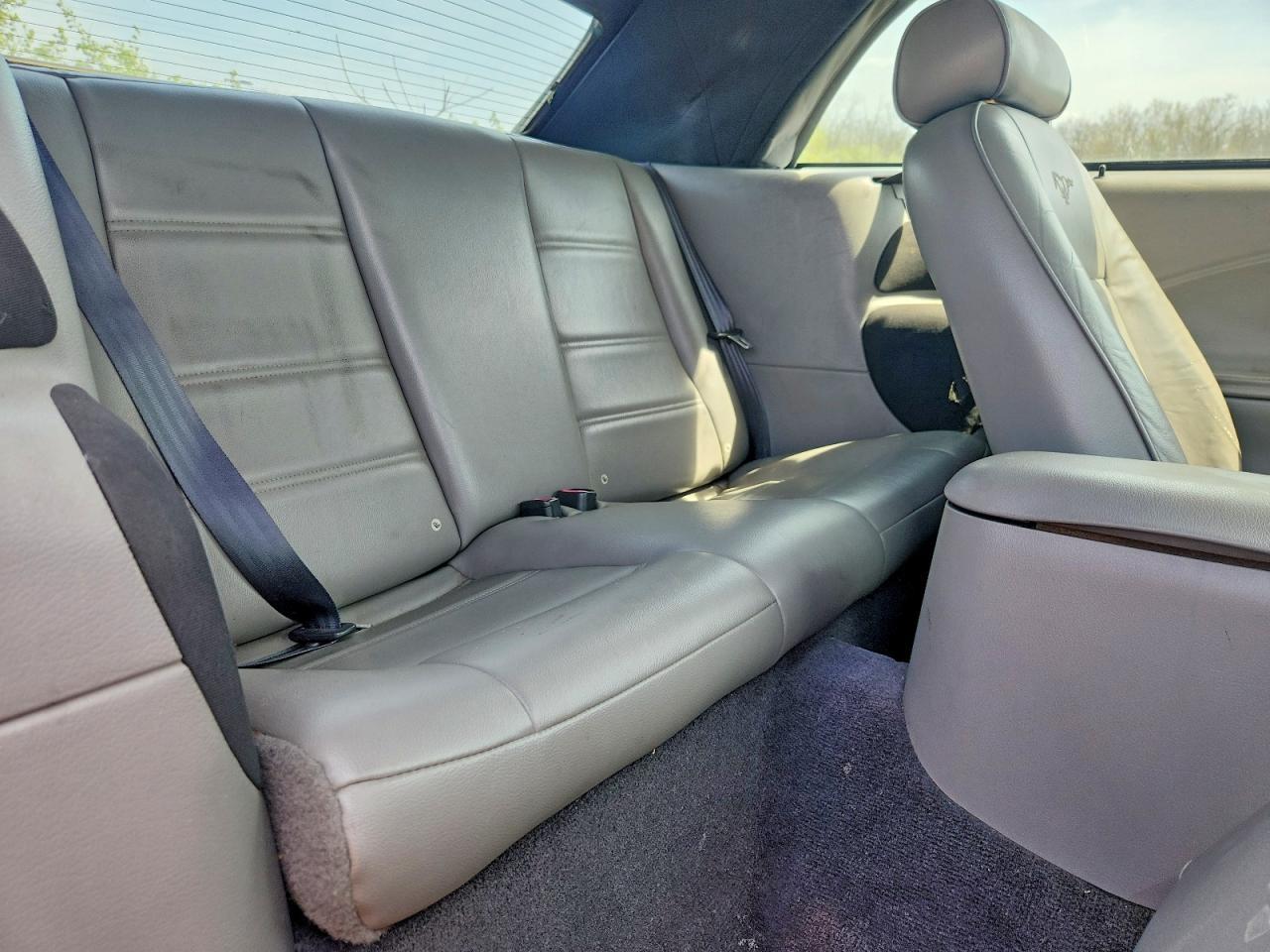 2004 FORD MUSTANG
