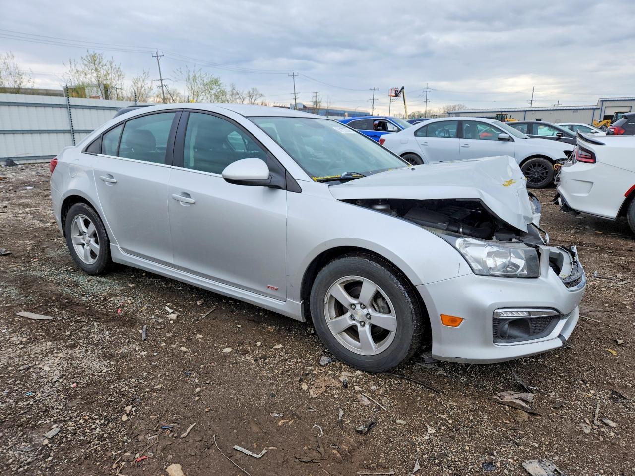 2015 CHEVROLET CRUZE