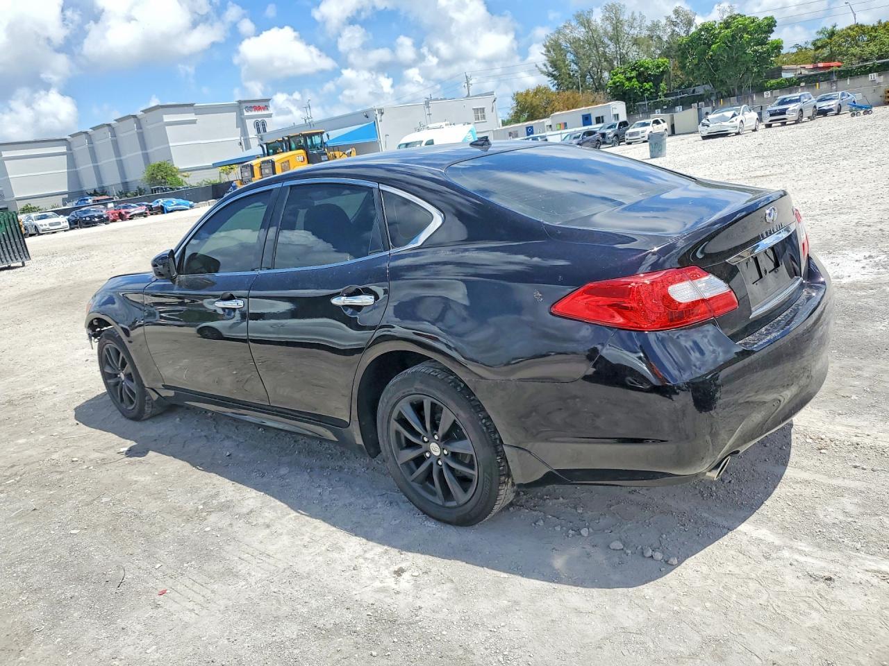 2012 INFINITI M37