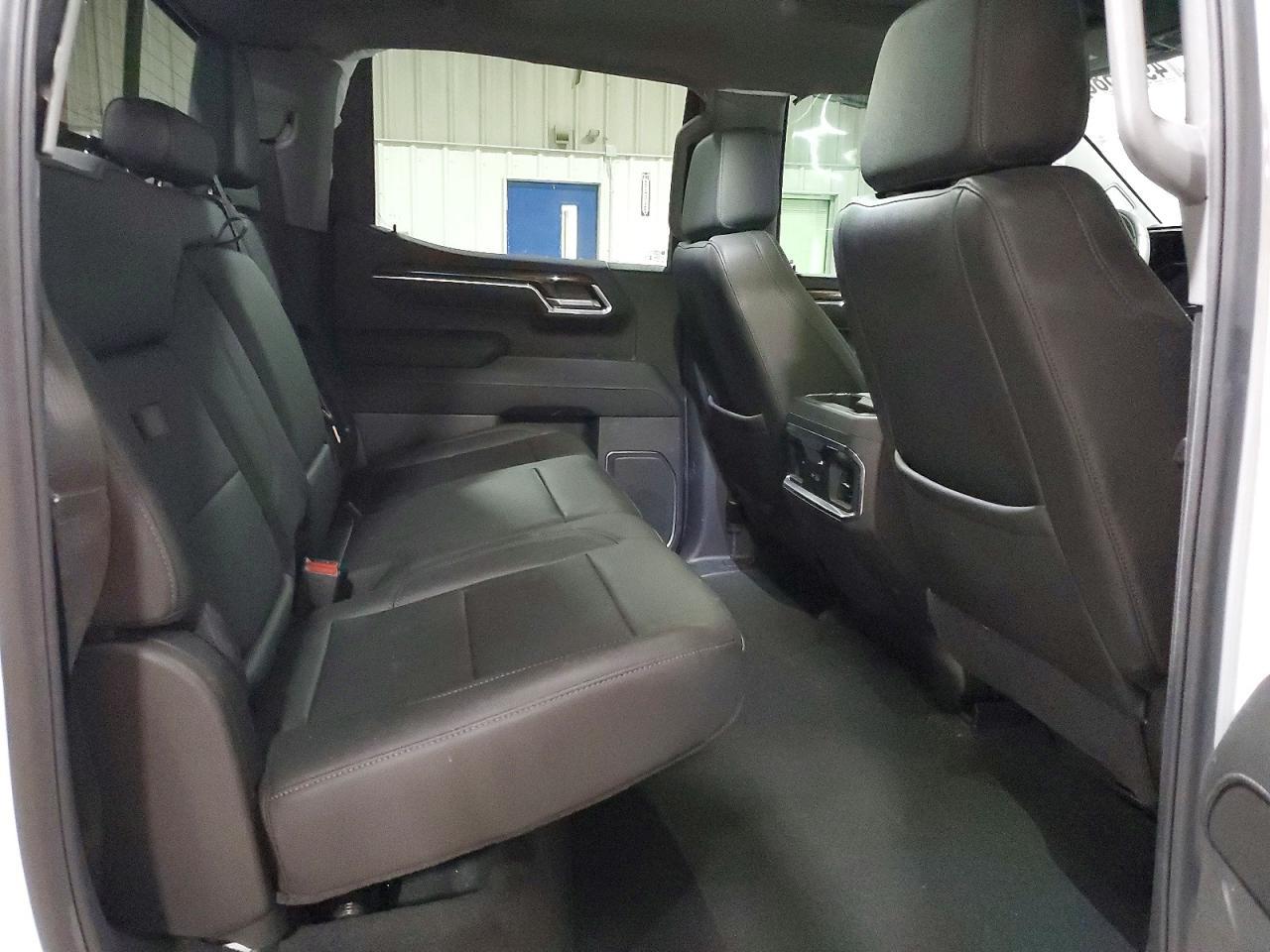 2024 GMC Sierra