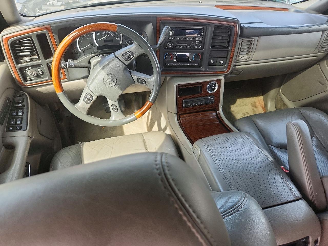 2003 CADILLAC ESCALADE
