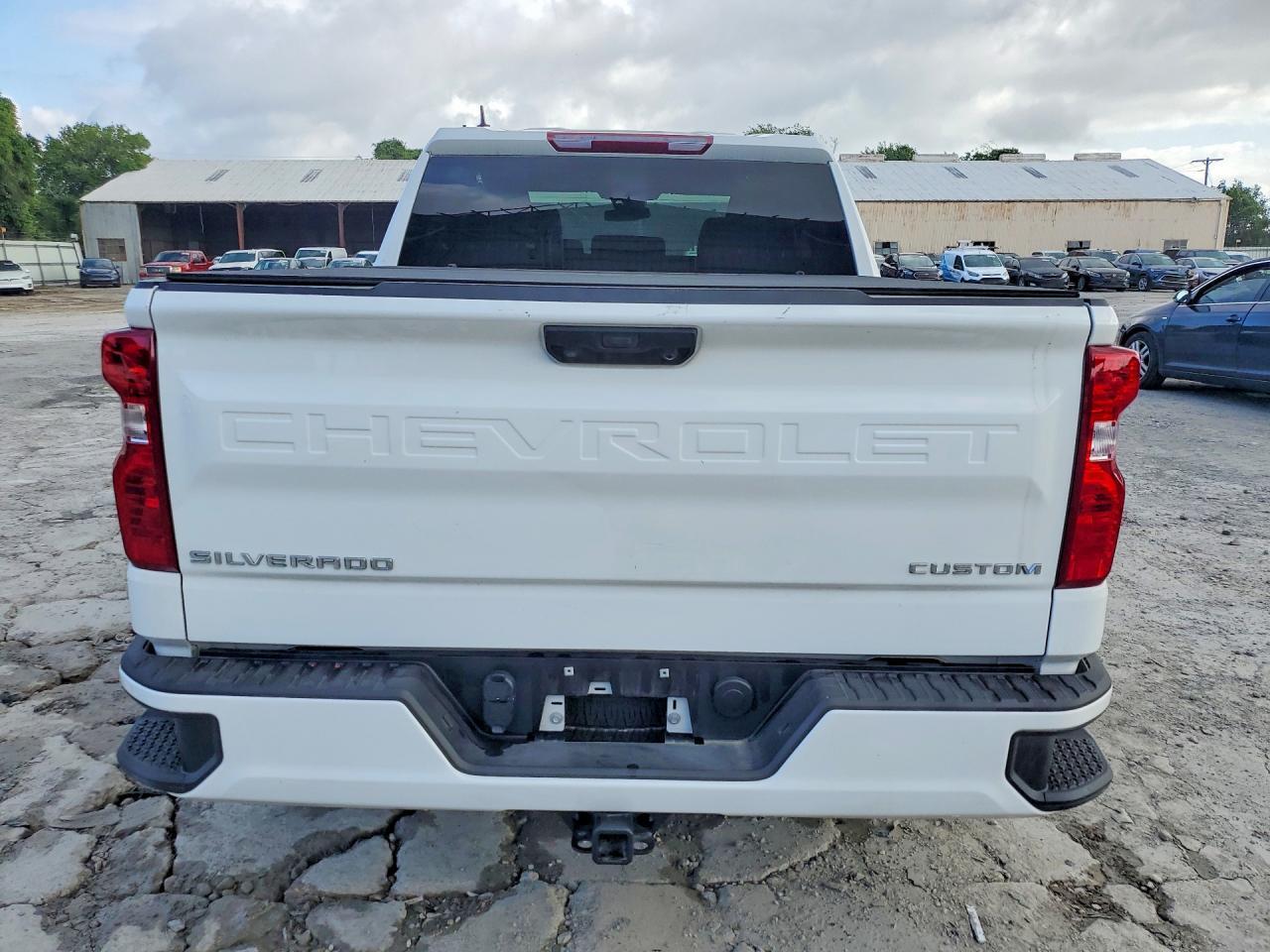 2025 CHEVROLET Silverado