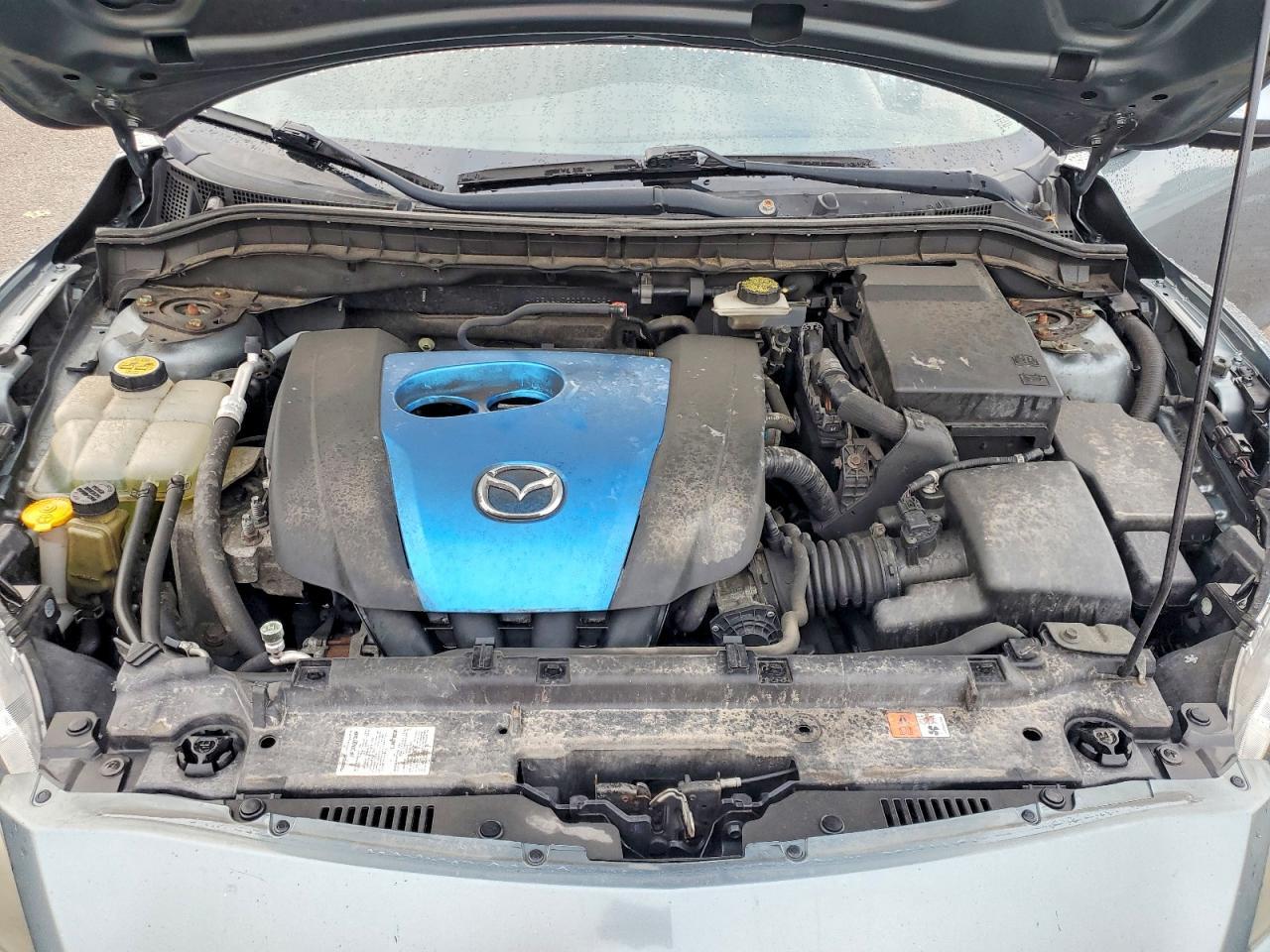 2013 MAZDA 3