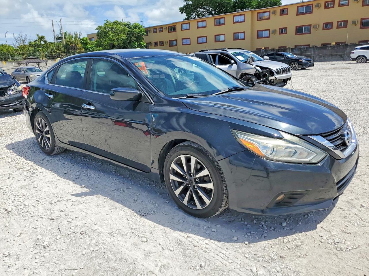 2017 NISSAN ALTIMA