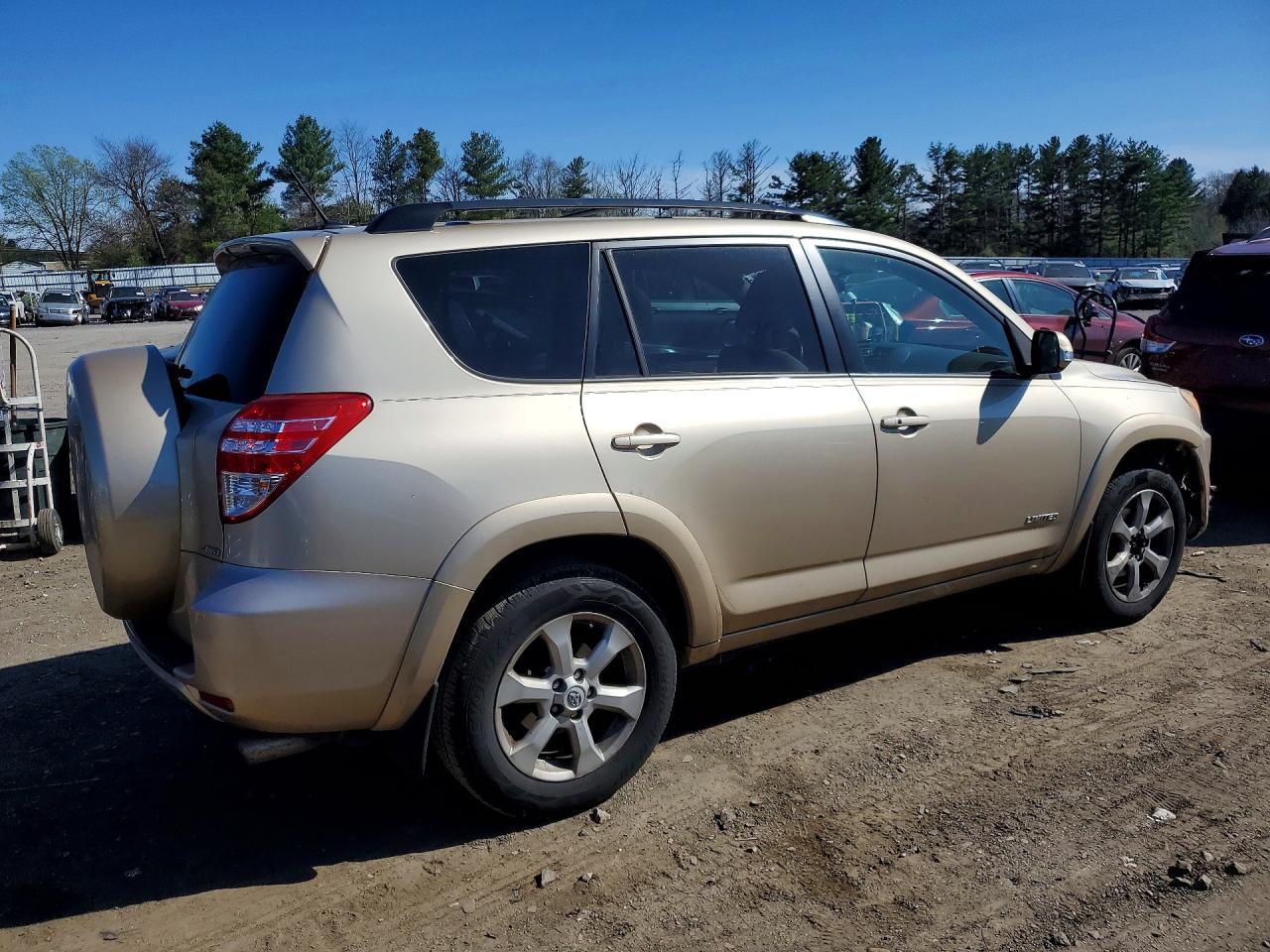 2011 TOYOTA RAV4