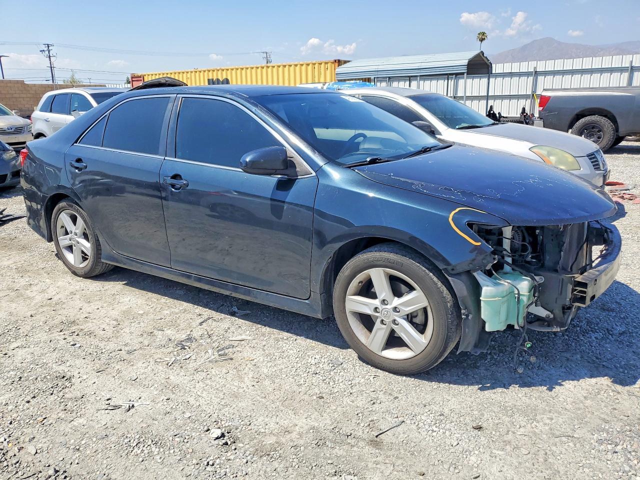 2013 TOYOTA CAMRY