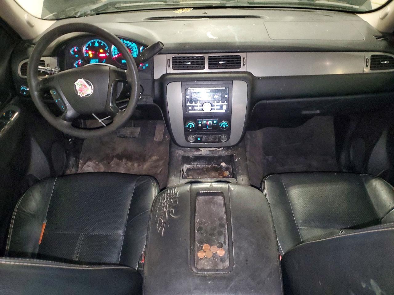 2011 CHEVROLET Tahoe
