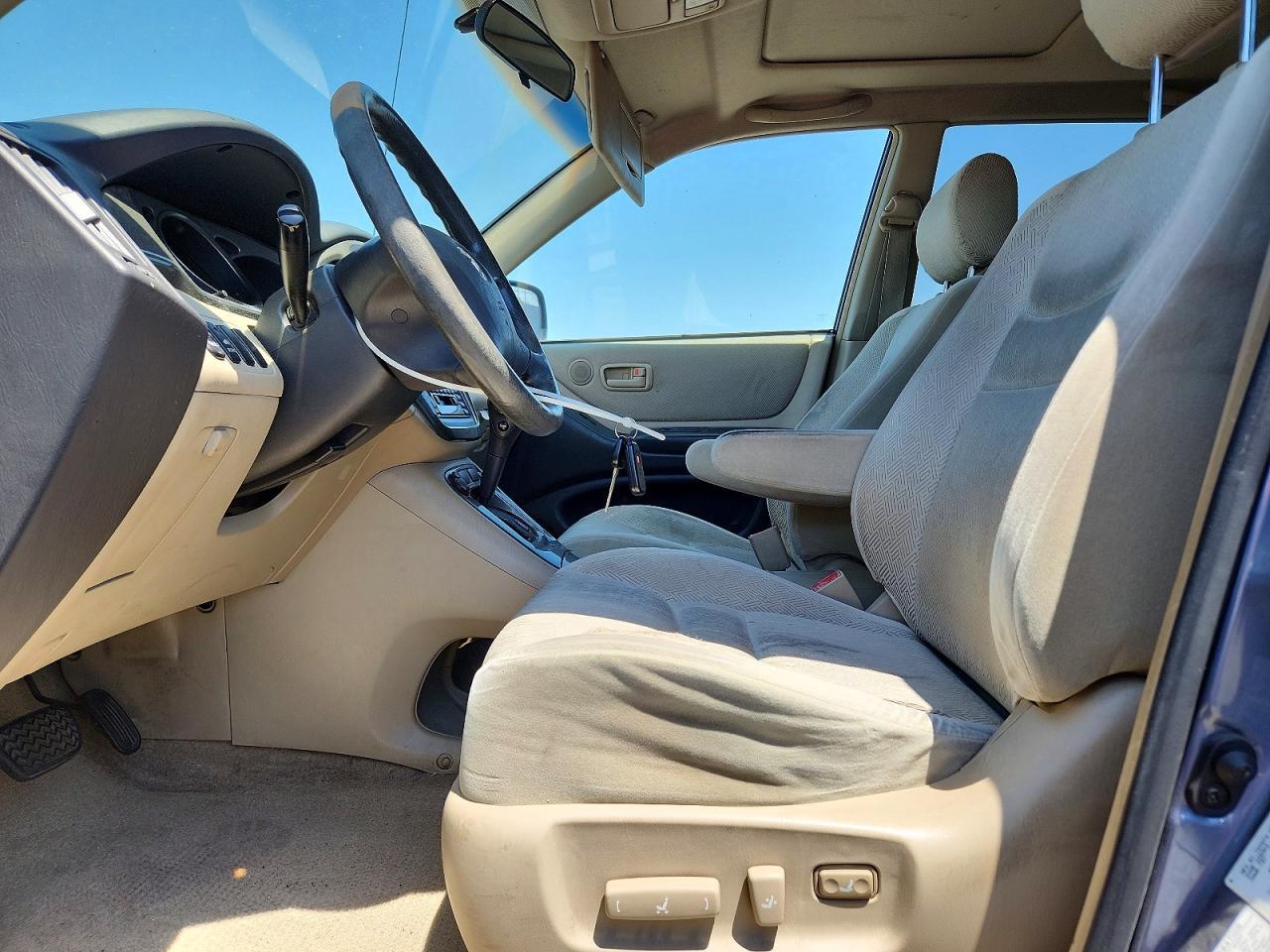 2002 TOYOTA HIGHLANDER