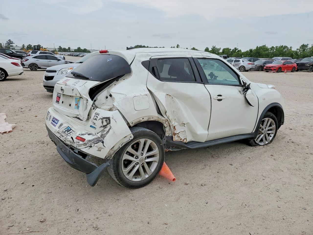 2013 NISSAN Juke