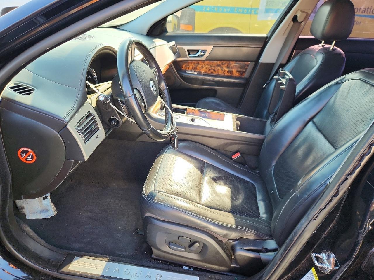 2009 JAGUAR XF